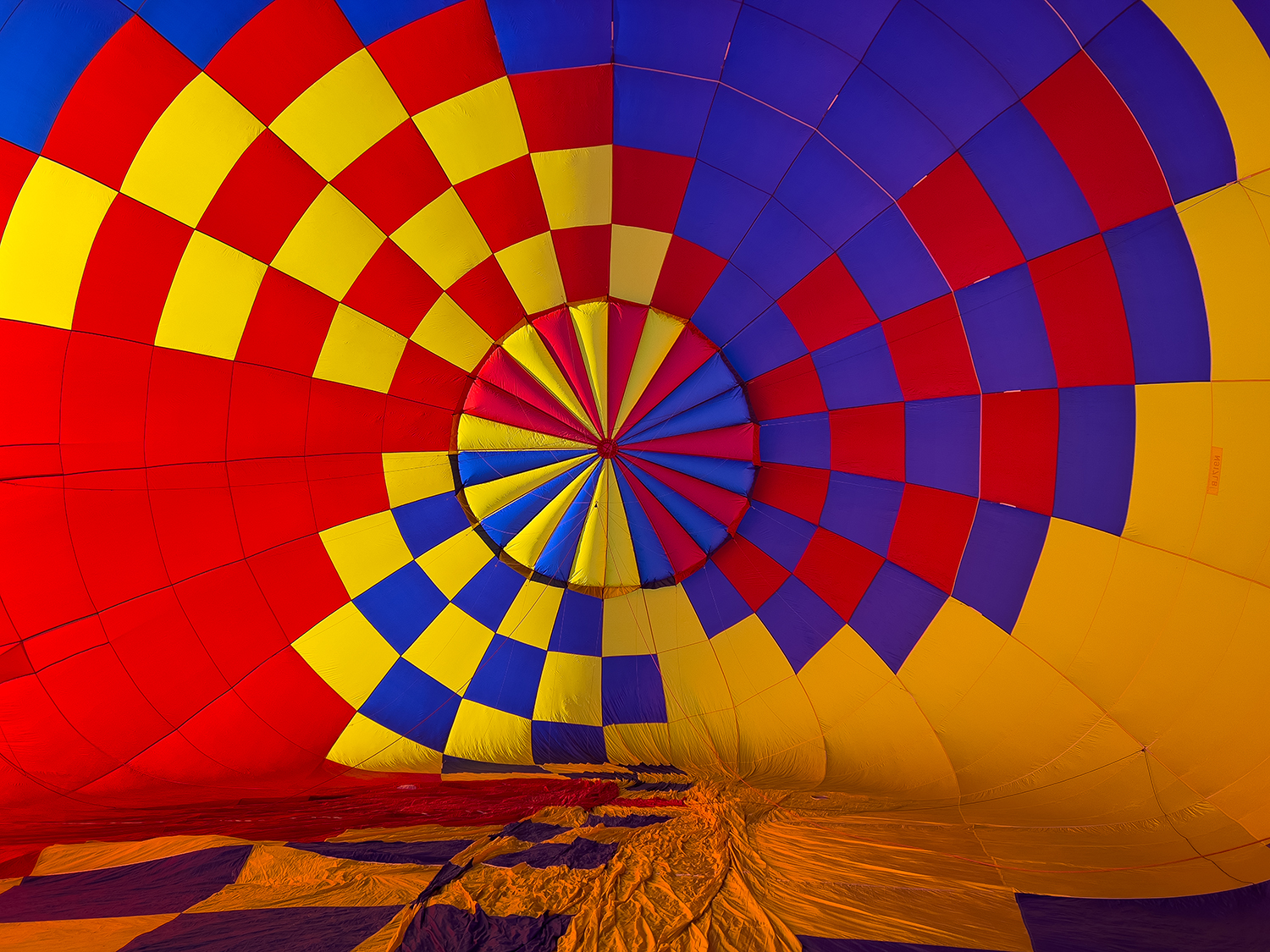 14 Balloon Inside shot 4618